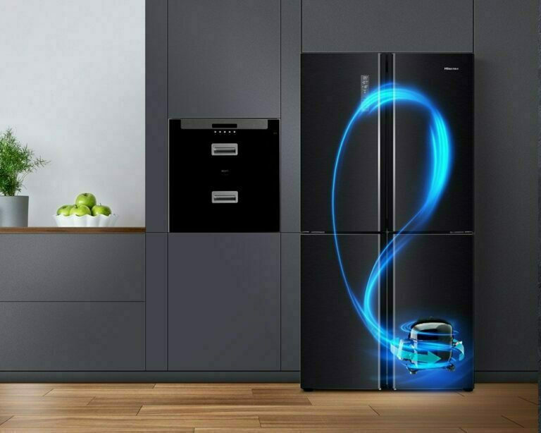 Hisense RB438N4BC3 Ψυγειοκαταψύκτης 352lt Total NoFrost Υ200.3xΠ59.5xΒ63.7εκ. Inox